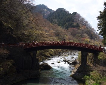 Pont sacré Shinkyo de Nikko  